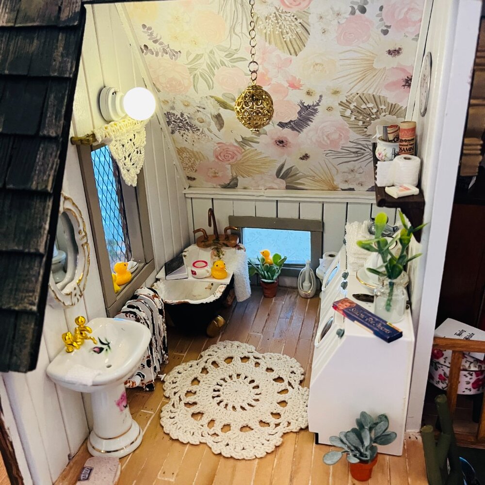 1 of 3 doll house RENO - Picture 8 of 17
